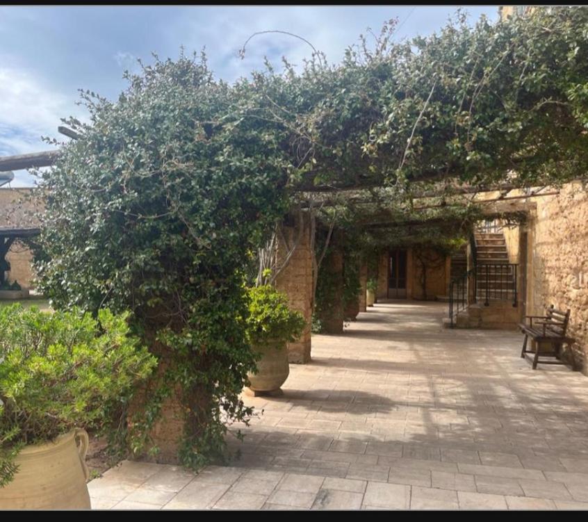 Masseria Sotto Le Stelle Provenzani Казалабате Екстер'єр фото